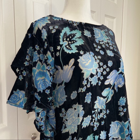 W5 | Anthropologie Floral Sheer Velvet Top - Picture 2 of 6